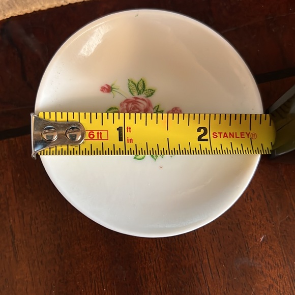 NEW Vtg Miniature Porcelain Tea Set; teapot, sugar & creamer, 4 cups & saucers. - Picture 12 of 14